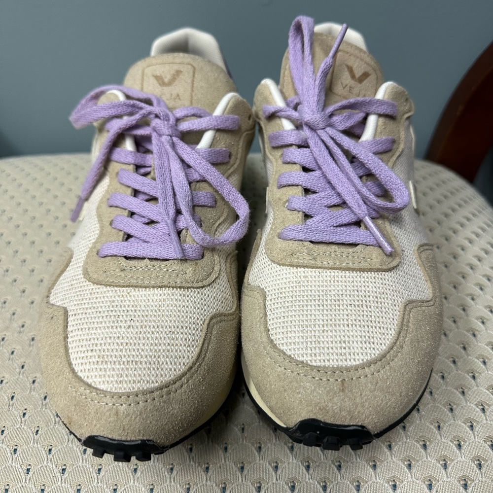 VEJA Ladies Sneakers